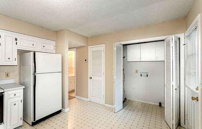 2 beds, 1.5 baths, $1,550