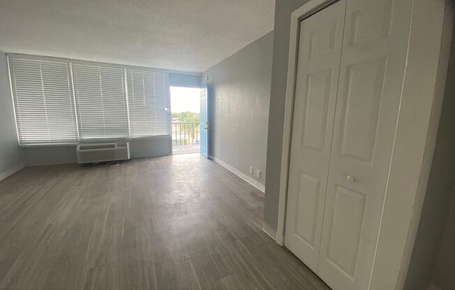 Studio, 1 bath, 500 sqft, $895, Unit 229
