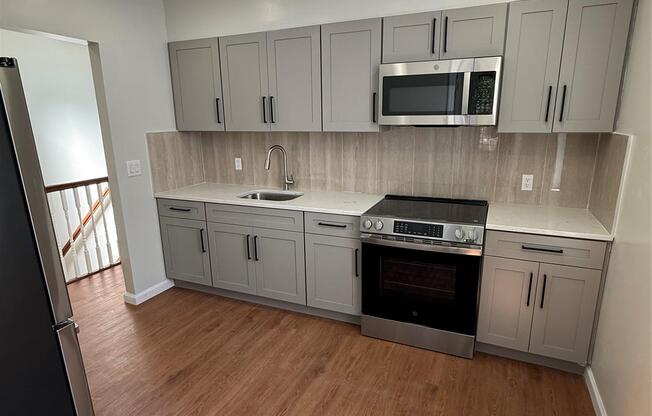 597 E 4 ST