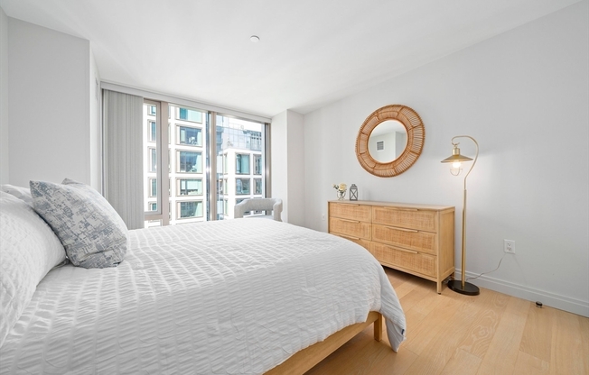 1 bed, 1 bath, 857 sqft, $7,000, Unit 1603