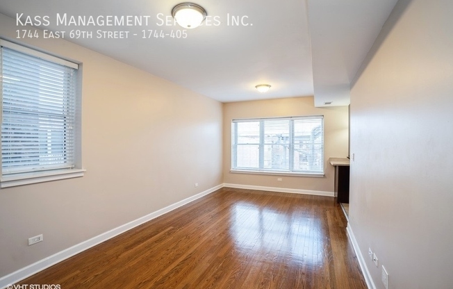 1744 E 69 ST