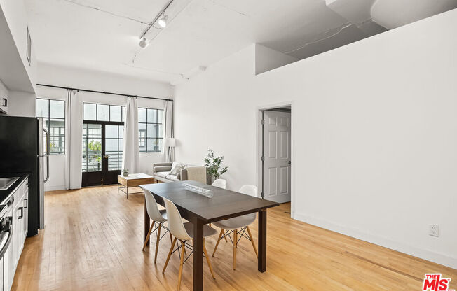 Studio, 1 bath, 707 sqft, $2,290, Unit 628