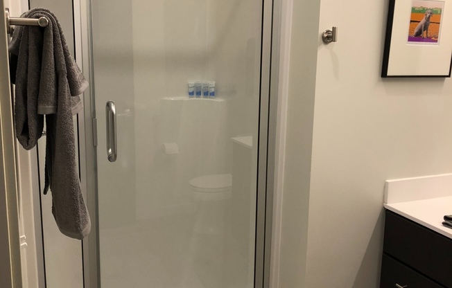 Studio, 1 bath, 401 sqft, $1,450, Unit #105