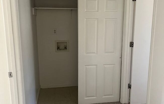 1 bed, 1 bath, 640 sqft, $980, Unit 175K