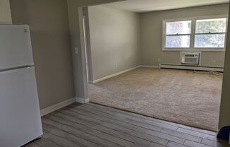 2 beds, 1 bath, $1,350, Unit 1716 #4