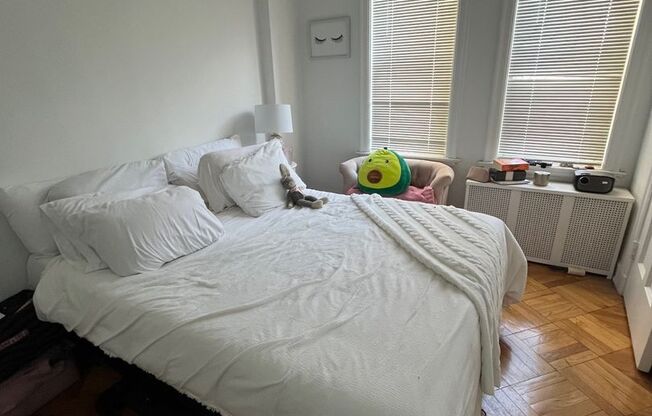 1 bed, 1 bath, $2,000, Unit 1201