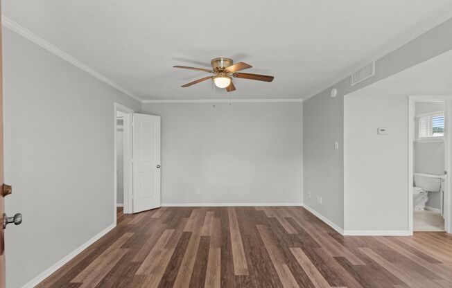Studio, 1 bath, 648 sqft, $999, Unit #35