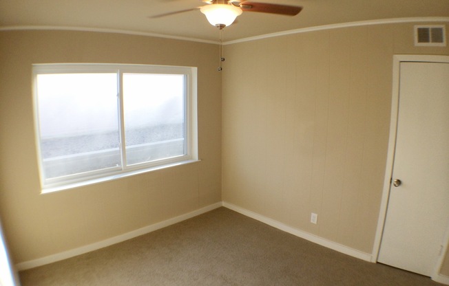 3 beds, 1 bath, $1,660