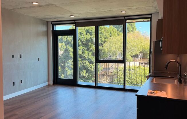 Studio, 1 bath, 468 sqft, $2,860, Unit 712