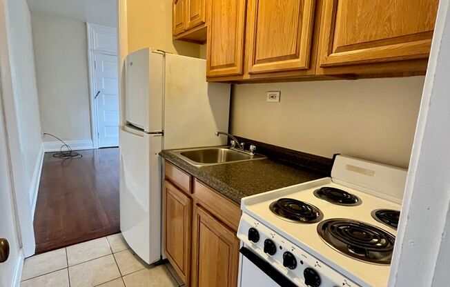 1 bed, 1 bath, $1,050, Unit 535