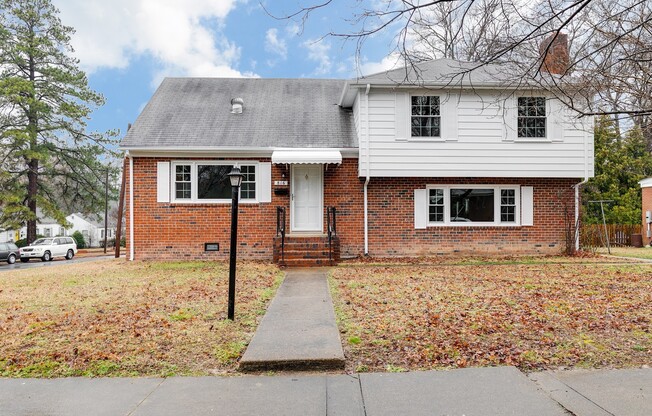 Large 4 Bedroom Tri-Level Home in the West End Available June 15th!