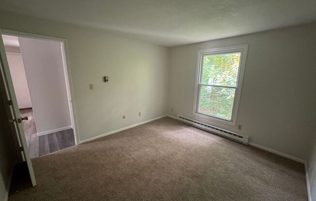 2 beds, 1 bath, 850 sqft, $1,795, Unit Unit 16