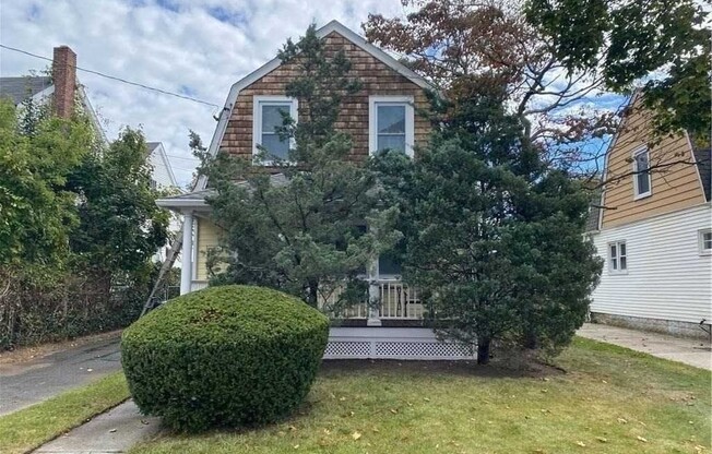 163 N OCEAN AVE