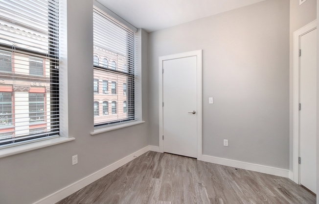 2 beds, 1 bath, 1,046 sqft, $2,575, Unit 204