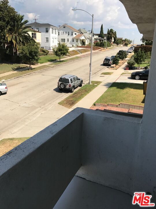 2018 S LONGWOOD AVE