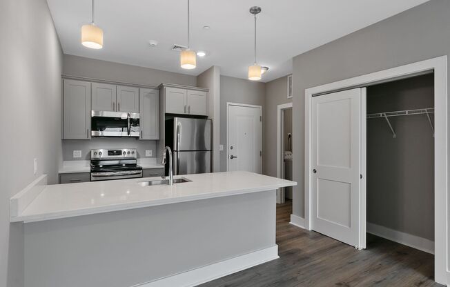 1 bed, 1 bath, 750 sqft, $1,600, Unit 201