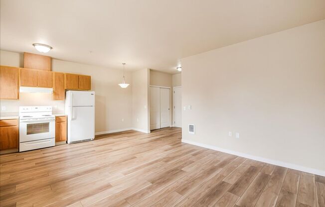 1 bed, 1 bath, 725 sqft, $1,250, Unit 1134-202