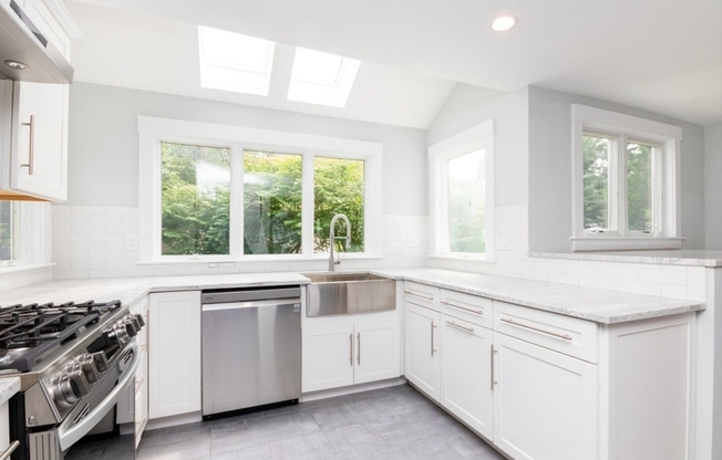 30 ITHACA CIR