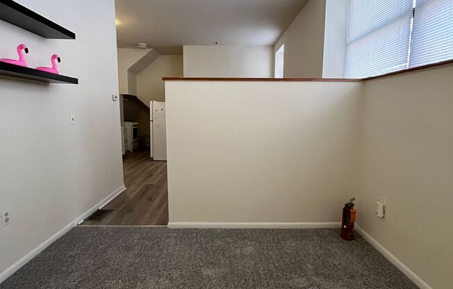 1 bed, 1 bath, $1,095, Unit 2