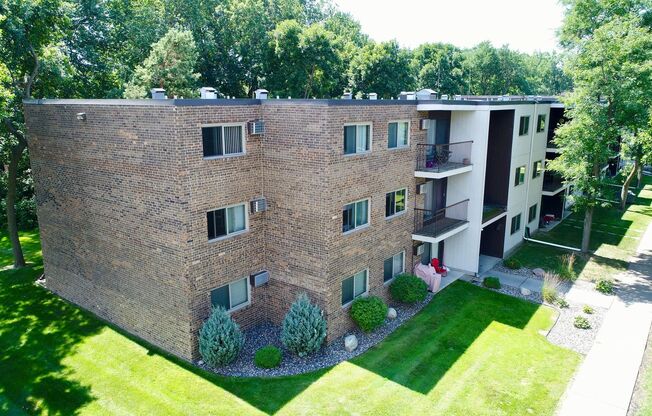 1 bed, 1 bath, 720 sqft, $1,345, Unit 103