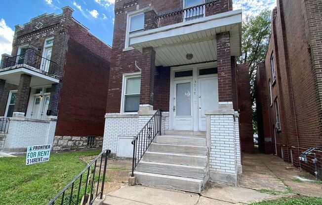 SPACIOUS 4 Bed 2 Bath House!