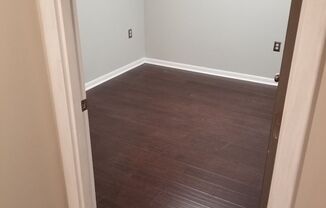 1 bed, 1 bath, 540 sqft, $850, Unit 48