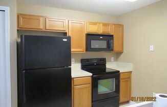 2 beds, 2 baths, $1,425, Unit Unit 2-11