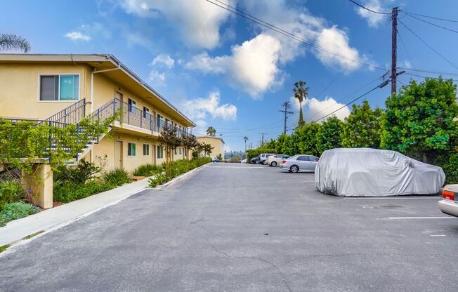 Studio, 1 bath, 300 sqft, $1,550, Unit 01