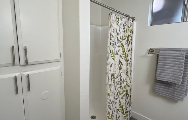 2 beds, 2 baths, 1,200 sqft, $2,622, Unit 241-36