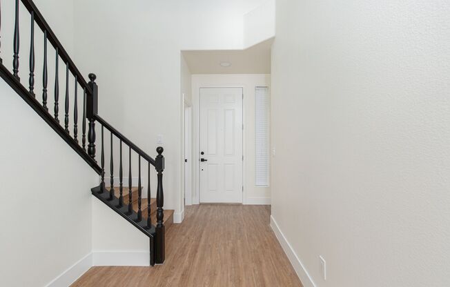 Recently renovated 4br home in Mountain's Edge