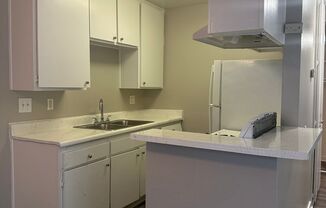 1 bed, 1 bath, 602 sqft, $2,095, Unit 24