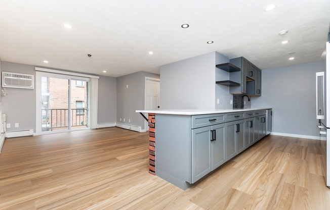 131 Pierce St Apt 104