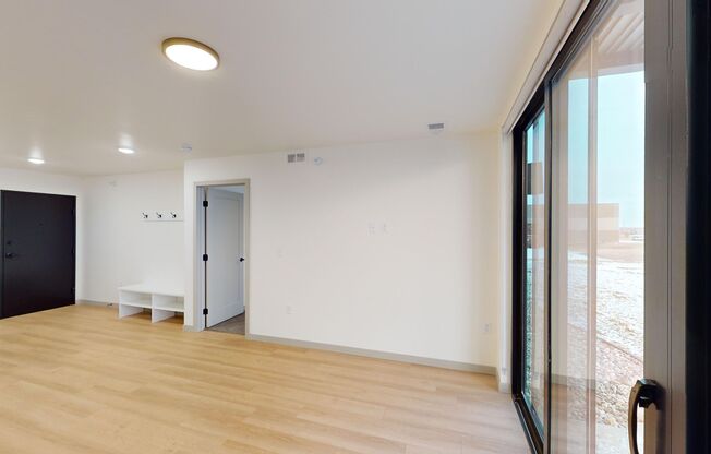 2 beds, 1 bath, 890 sqft, $1,180, Unit 1121-100