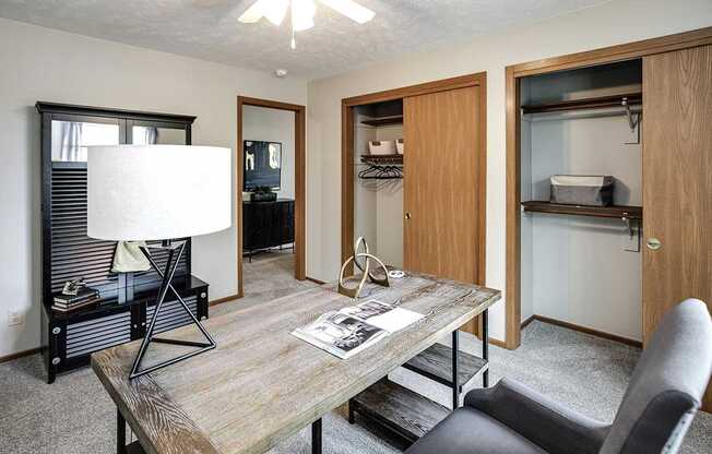 One- two- and three-bedroom apartment homes featuring amenities like three pools, fitness center, basketball court and much more at The Pointe in La Vista, NE