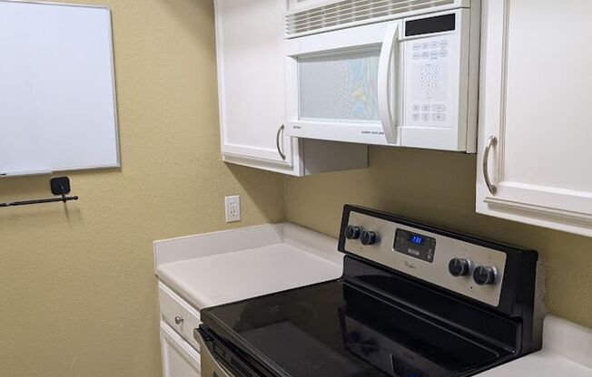 Creekridge - Hyde Park - 45 / Duval - Exclusive 2bd / 2ba - Gated - W/D - $1900
