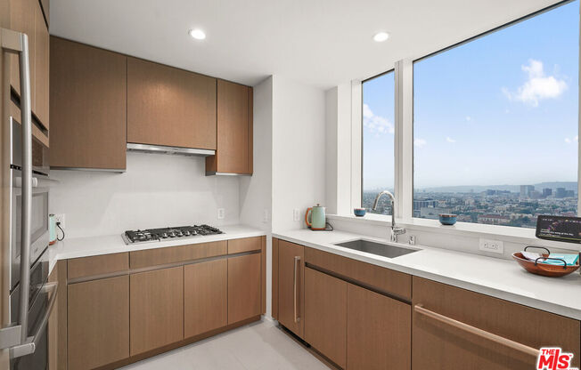 2 beds, 2 baths, 1,290 sqft, $4,900, Unit 2608