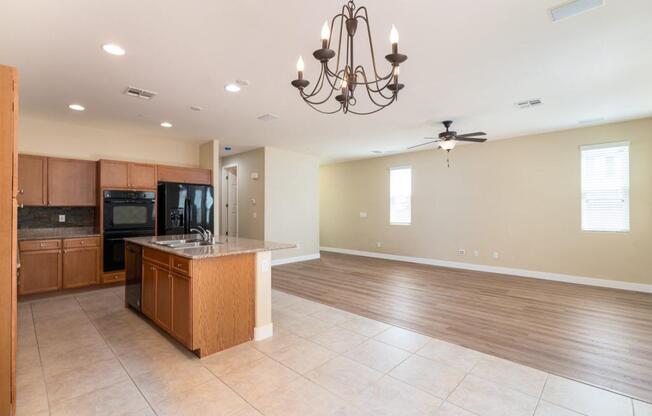 3 beds, 2 baths, 1,764 sqft, $2,100
