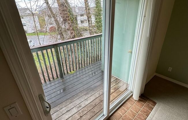 2 beds, 1 bath, 850 sqft, $1,600, Unit 34