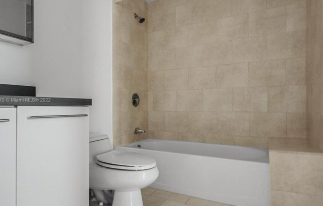 1 bed, 1 bath, $2,750, Unit Apt 2210