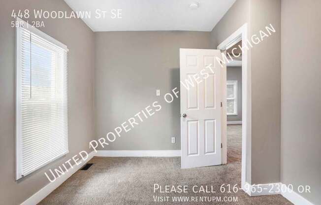 448 WOODLAWN ST SE