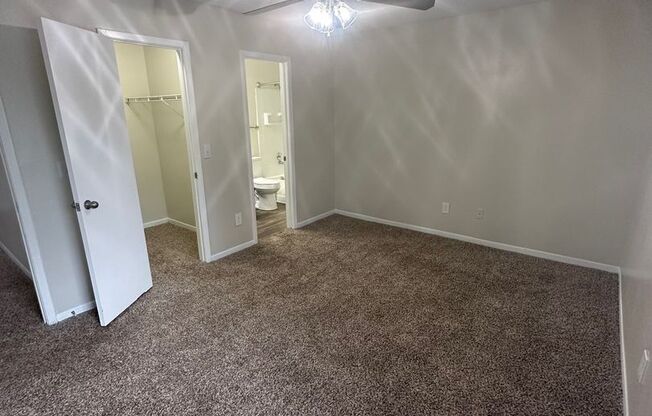 3 beds, 2 baths, 1,326 sqft, $1,870