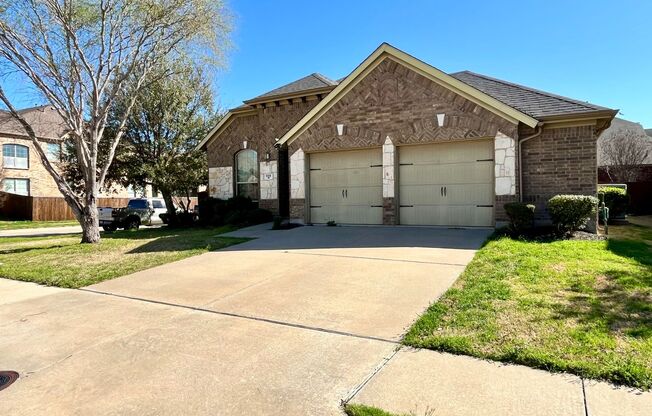 808 Partridge Drive, Aubrey, Texas 76227