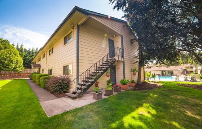 3 beds, 2 baths, 1,100 sqft, $1,795, Unit 119-4846