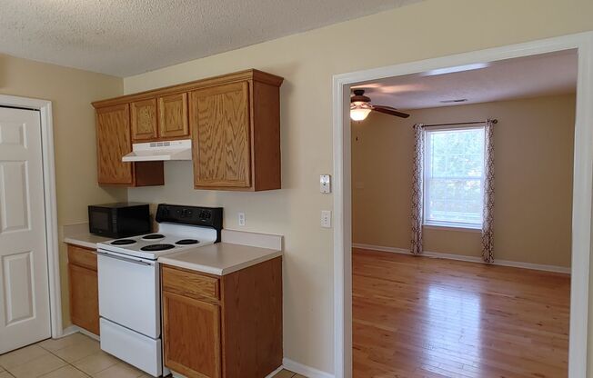 3 beds, 1 bath, $1,495