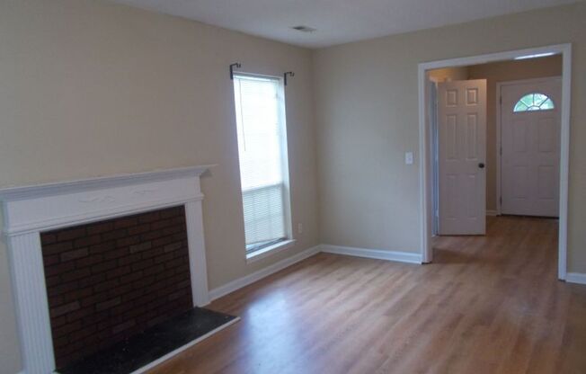 Lovely 3-Bedroom Home in the Hilltop/Faires Farm Community