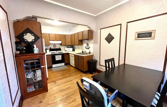 1 bed, 1 bath, $895, Unit 3