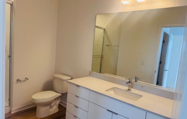 2 beds, 2 baths, 1,010 sqft, $2,660, Unit 4800 157th Street - 419