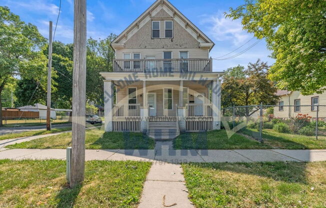 3401 N 1 ST