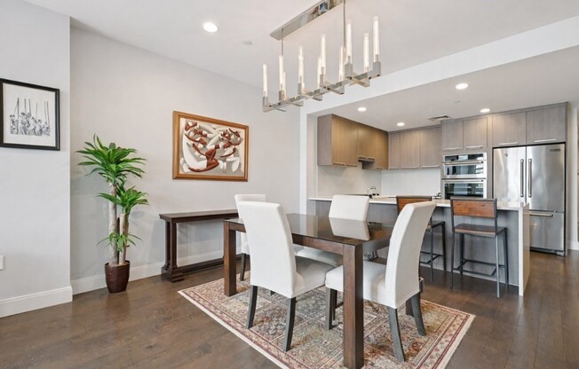 2 beds, 2 baths, 1,409 sqft, $5,200, Unit 511