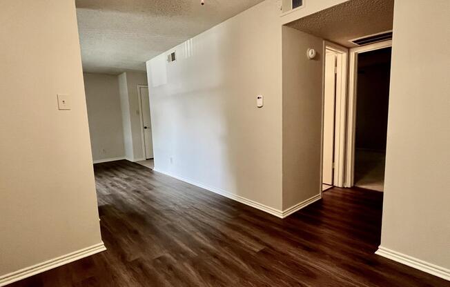 1 bed, 1 bath, 825 sqft, $1,050